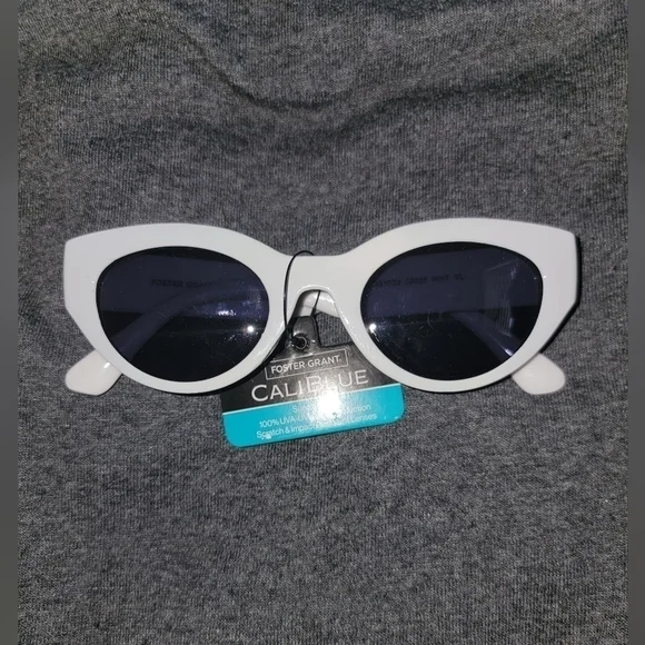 FOSTER GRANT Sunglasses 100% UVA-UVB Lens Protection Scratch & Impact Resistant - Picture 1 of 4